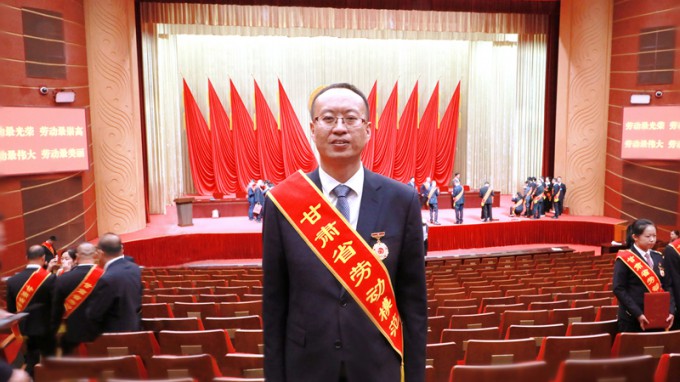 讓奮斗成為青春底色，為隴原水利繪就藍(lán)圖 | 記甘肅省勞動(dòng)模范李長(zhǎng)春